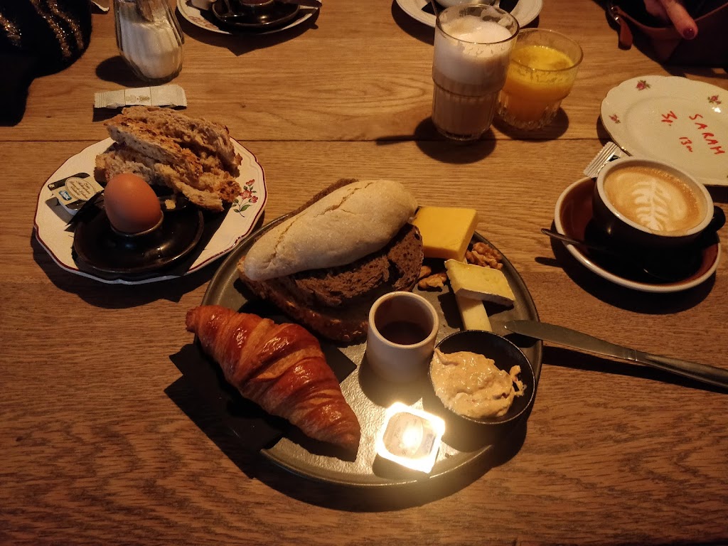 Den Hoek Af